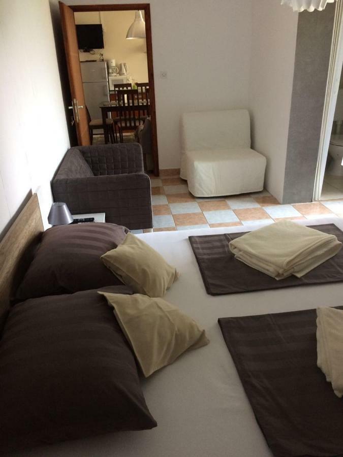 Apartmani Dana Sukošan Εξωτερικό φωτογραφία