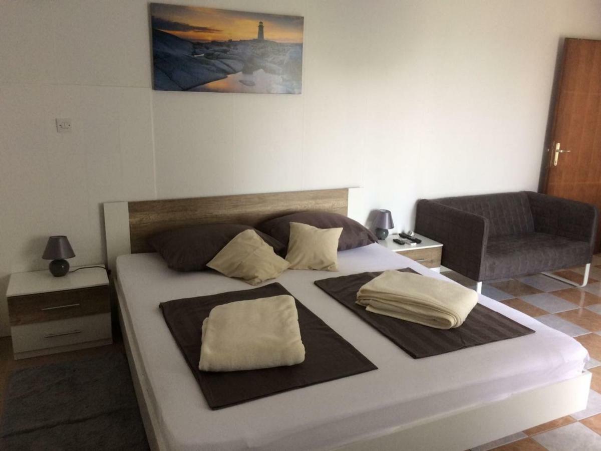 Apartmani Dana Sukošan Εξωτερικό φωτογραφία