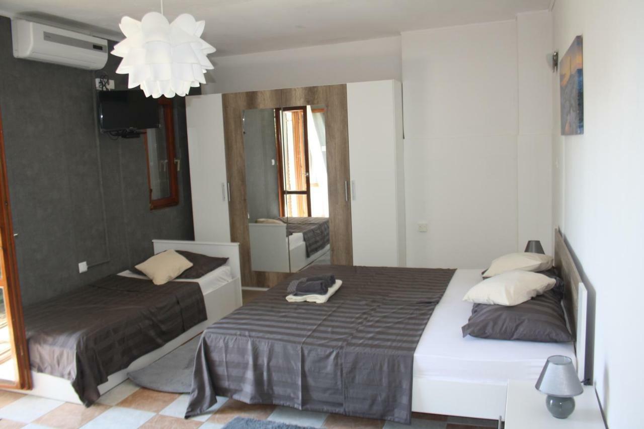 Apartmani Dana Sukošan Εξωτερικό φωτογραφία