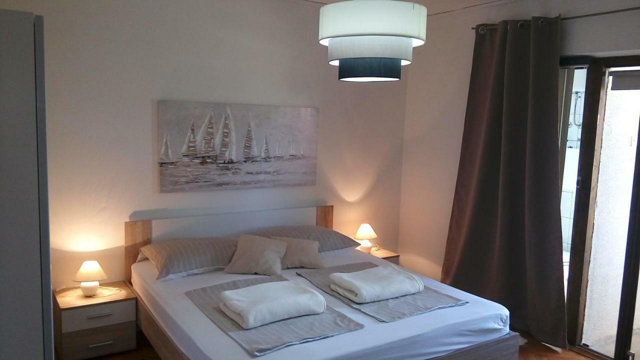 Apartmani Dana Sukošan Εξωτερικό φωτογραφία