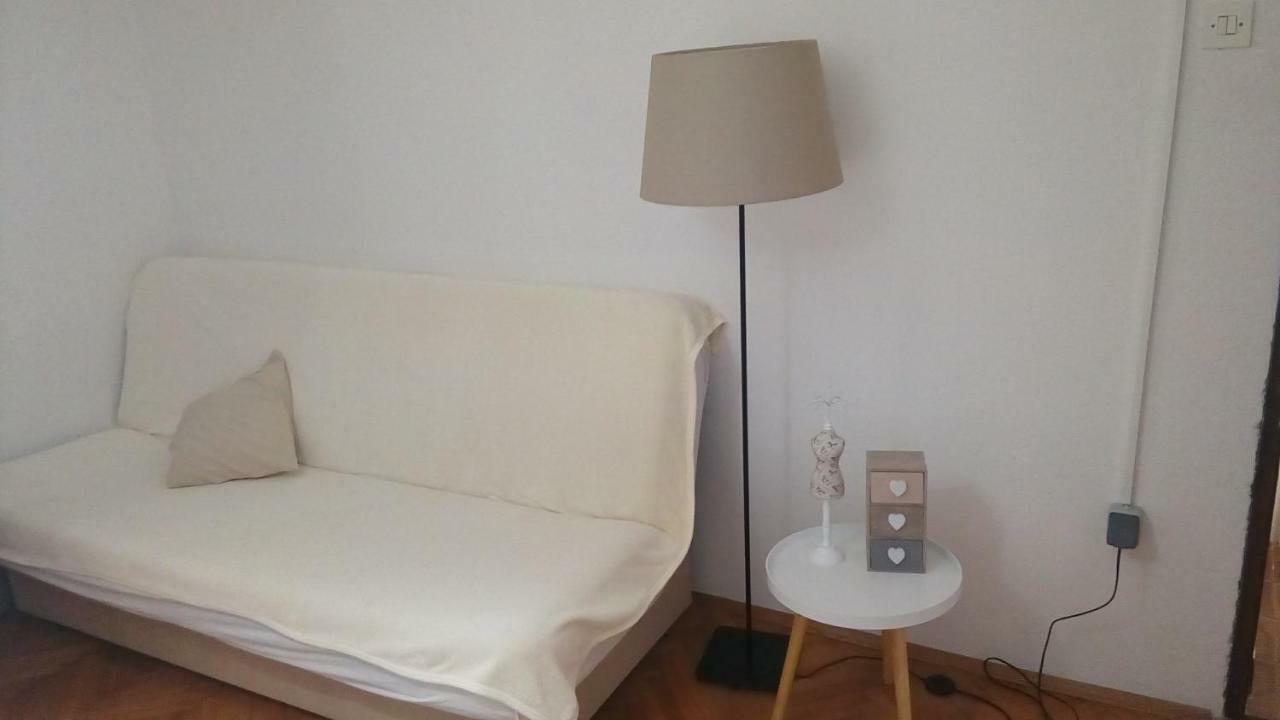 Apartmani Dana Sukošan Εξωτερικό φωτογραφία